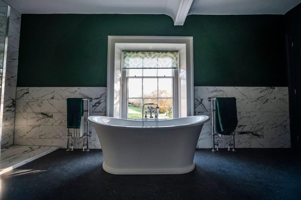 Georgian Country House -Panoramic Views -Sleeps 12 Ruthin Luaran gambar